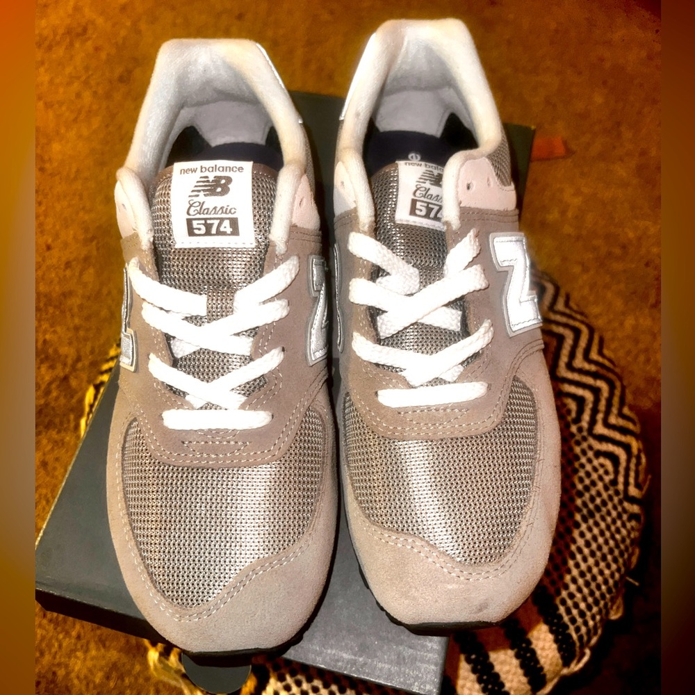 Brand new New Balance Classic 574 - KIDS size 6 (fits like an 8 in women)